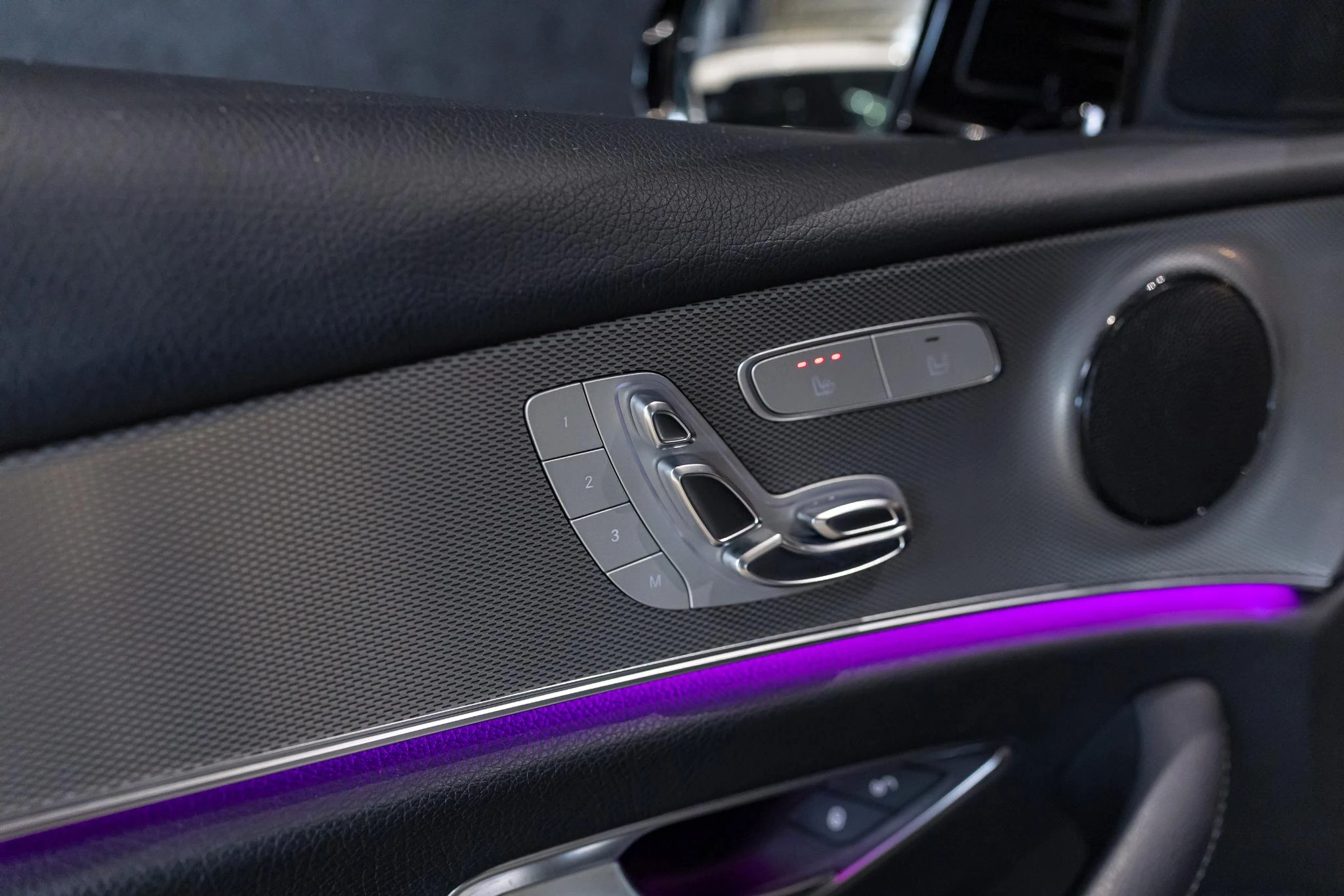 Mercedes-Benz-Classe E-image-17