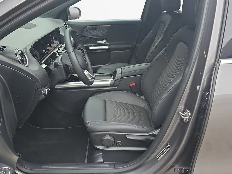 Mercedes-Benz GLA 200 d PROGRESSIVE AHK DISTRONIC MBUX KLIMA ProgressiveC118 GLA 200 d PROGRESSIVE AHK DISTRONIC MBUX KLIMA Progressive