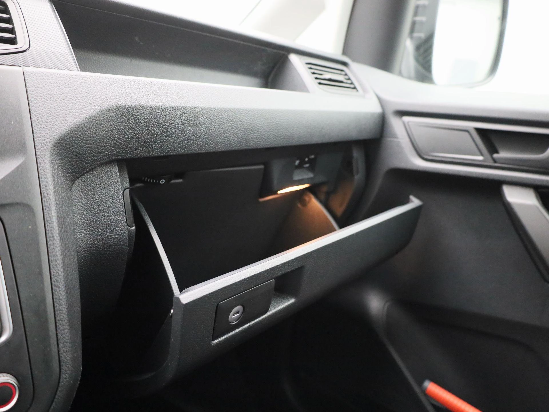 Volkswagen Caddy 2.0 TDI Economy Business 75PK