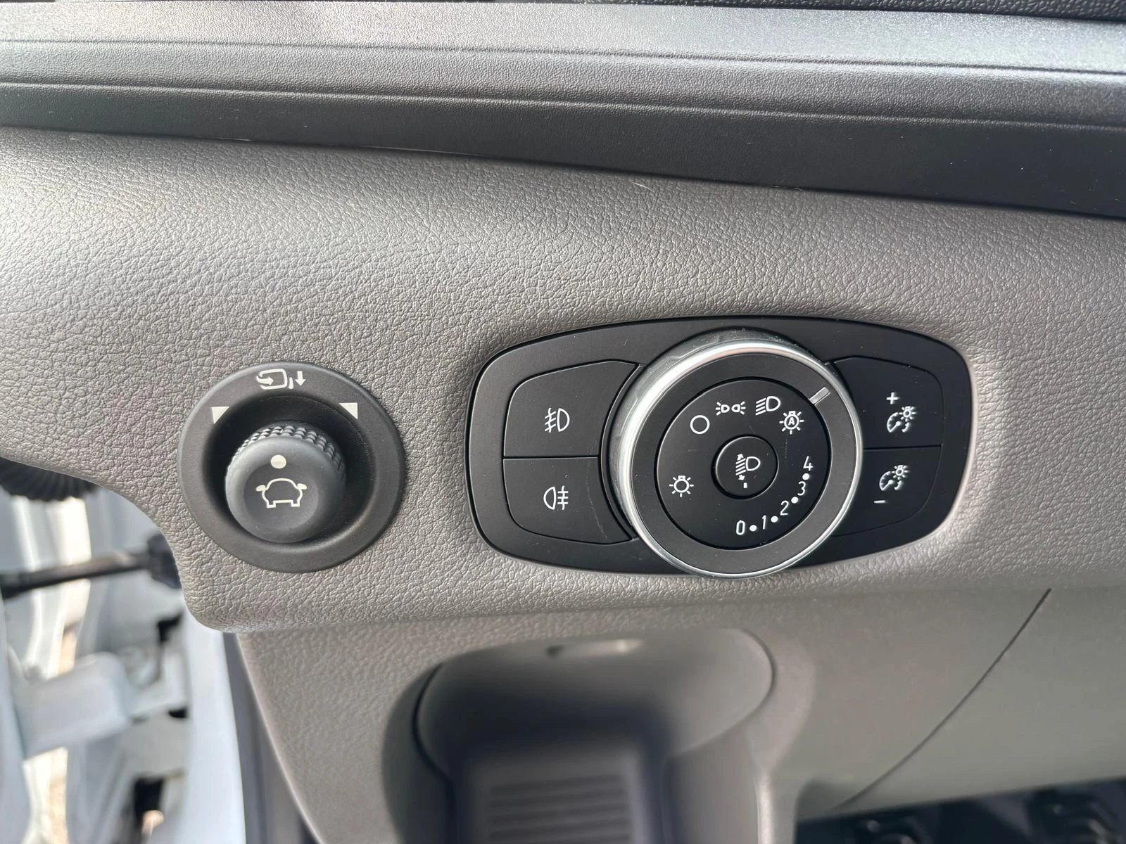 Ford-Transit-image-13