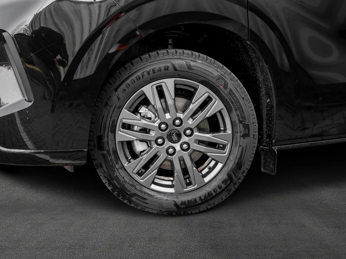 Ford-Tourneo Custom-image-4