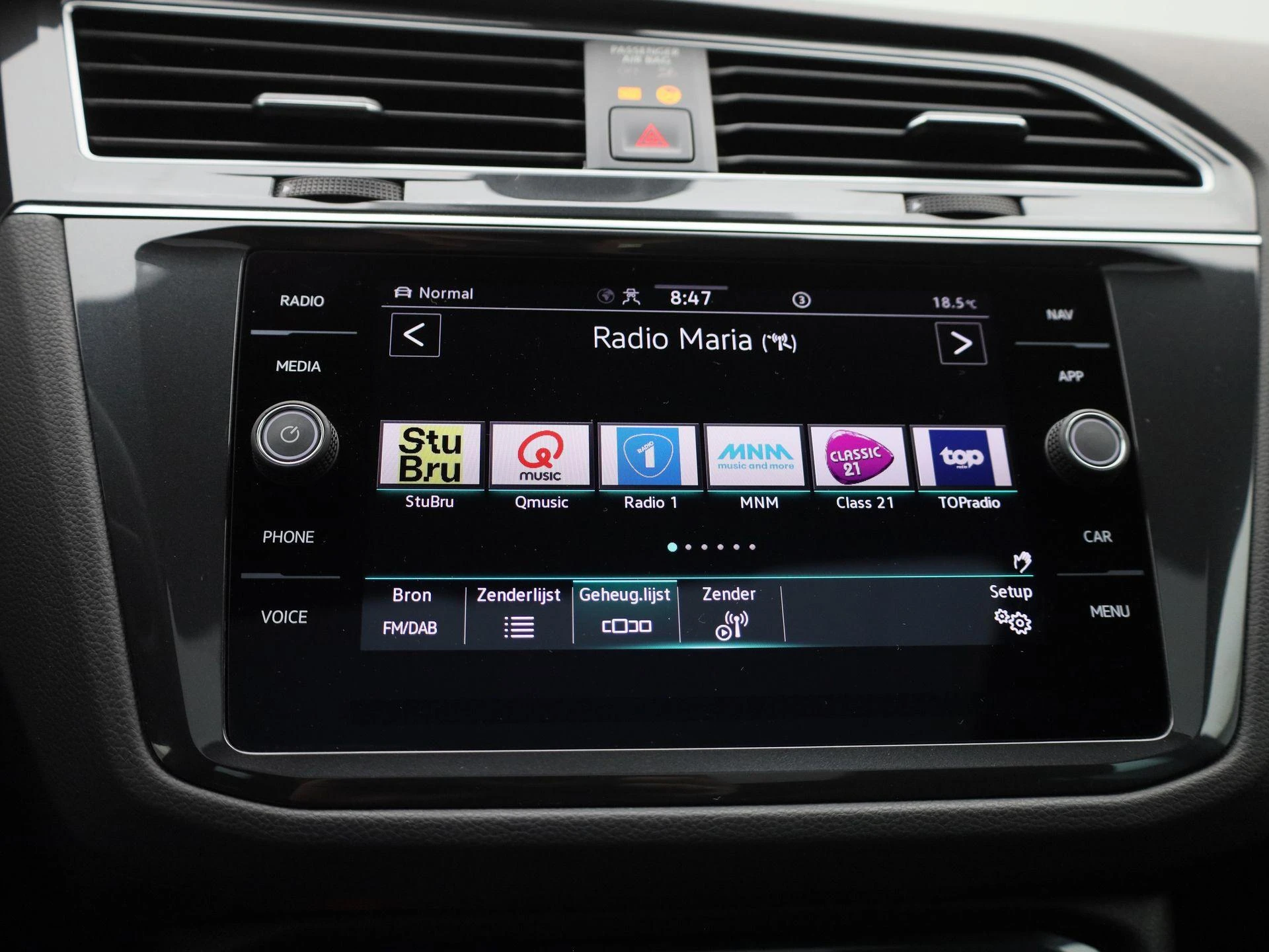 Volkswagen-Tiguan-image-21