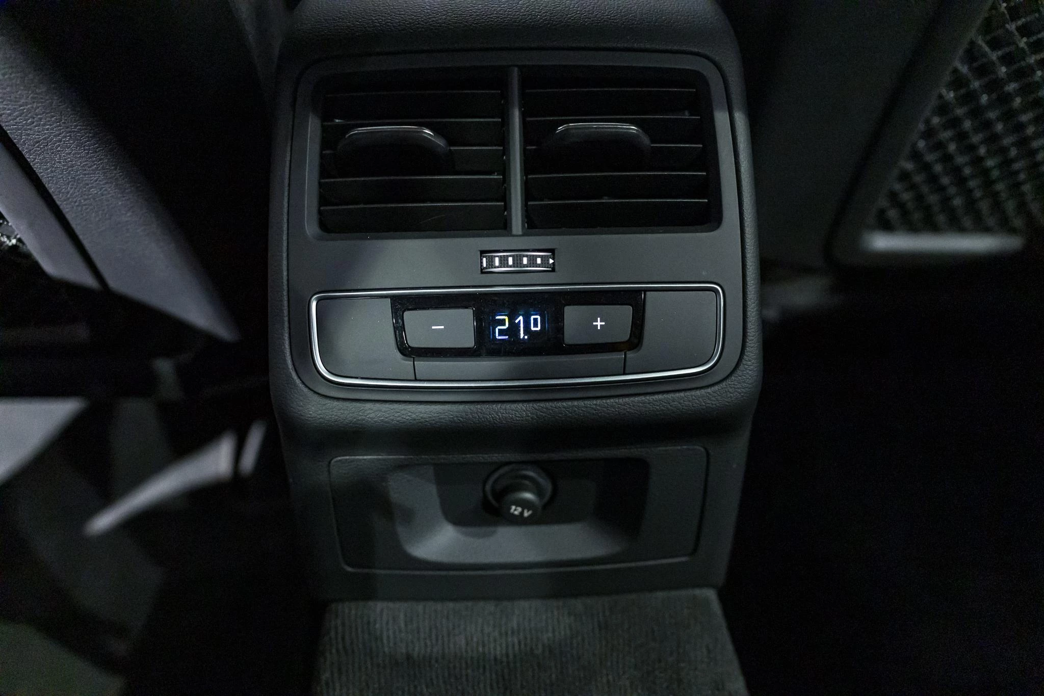 Audi A4 Avant 40 TFSI S tronic S line quattro Avant