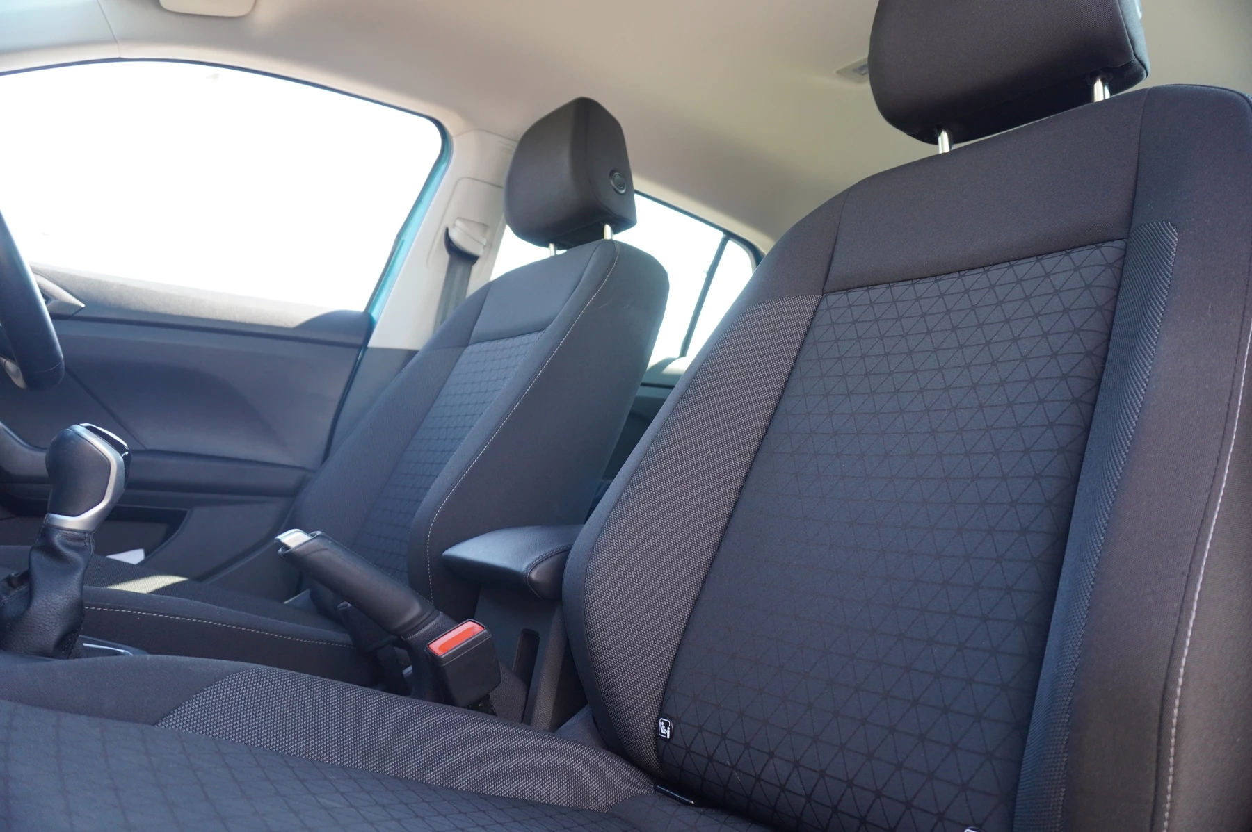Volkswagen-T-Cross-image-35