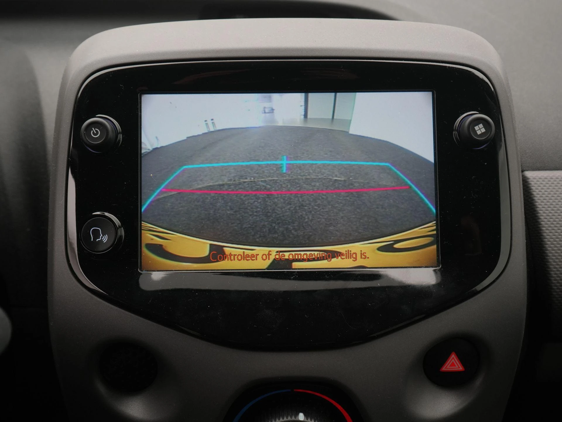 Peugeot-108-image-10