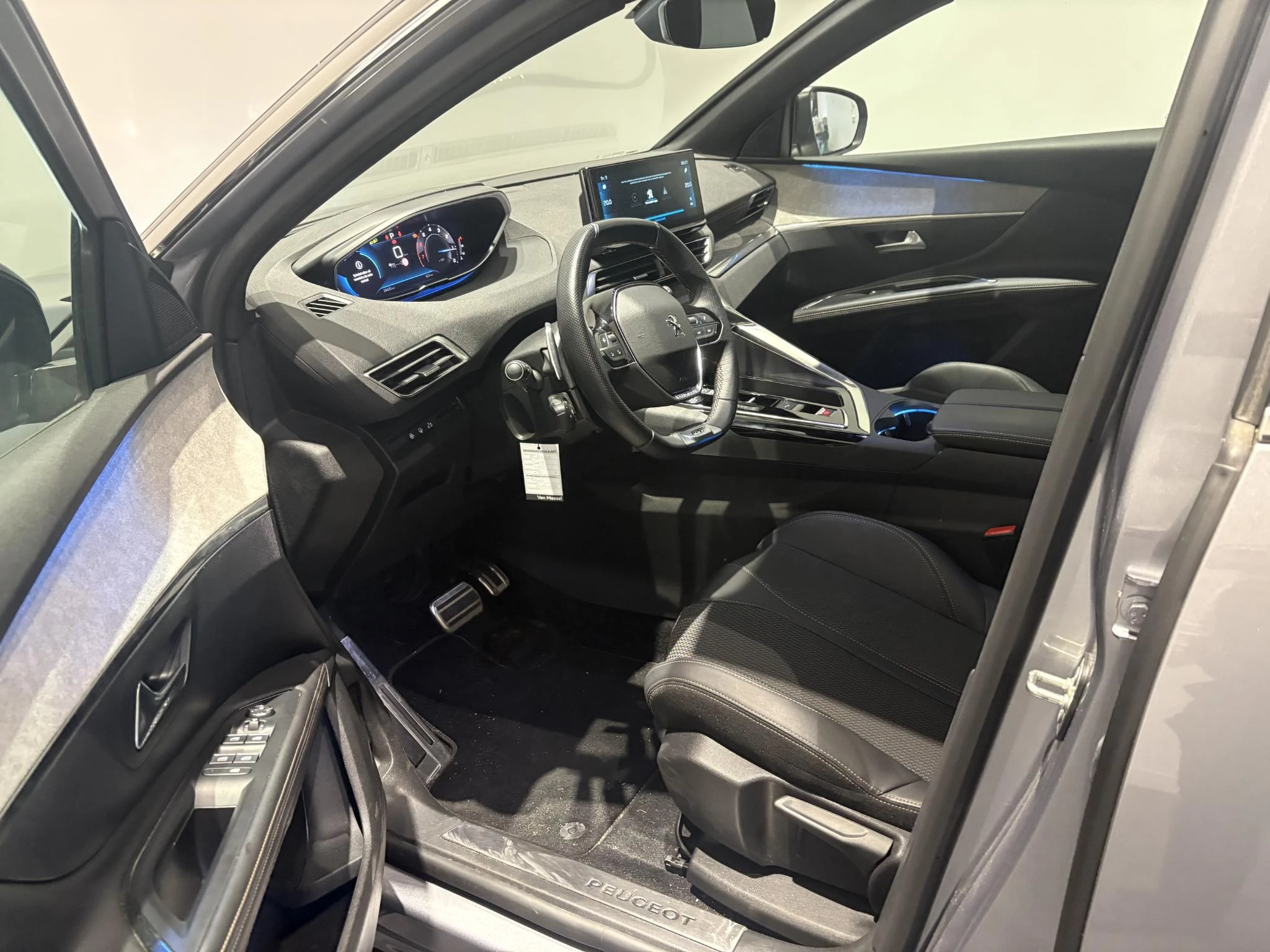 Peugeot-5008-image-18