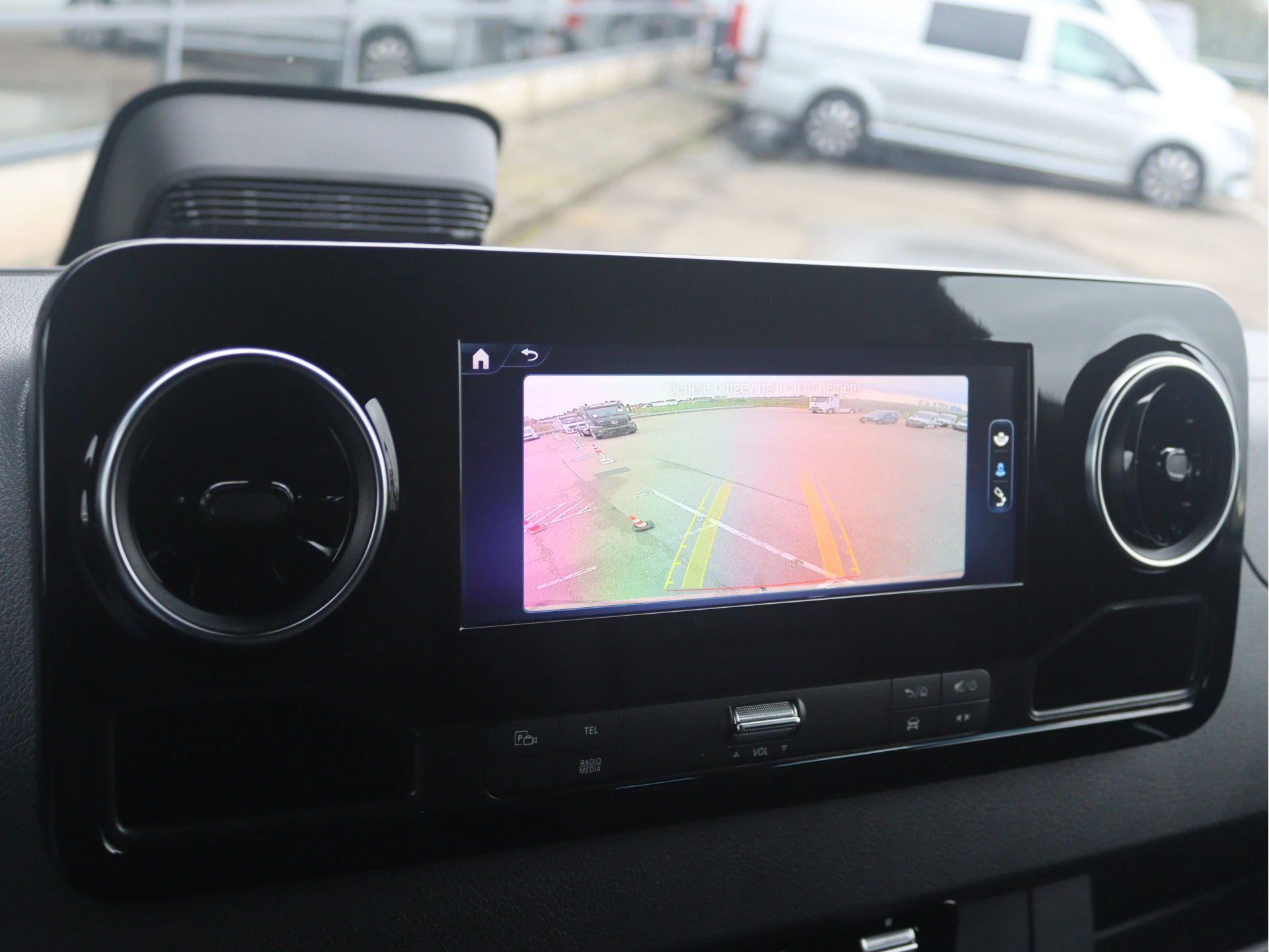 Mercedes-Benz-Sprinter-image-9