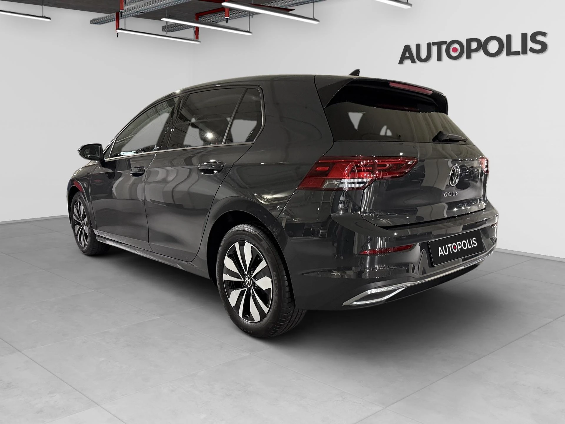 Volkswagen-Golf-image-12
