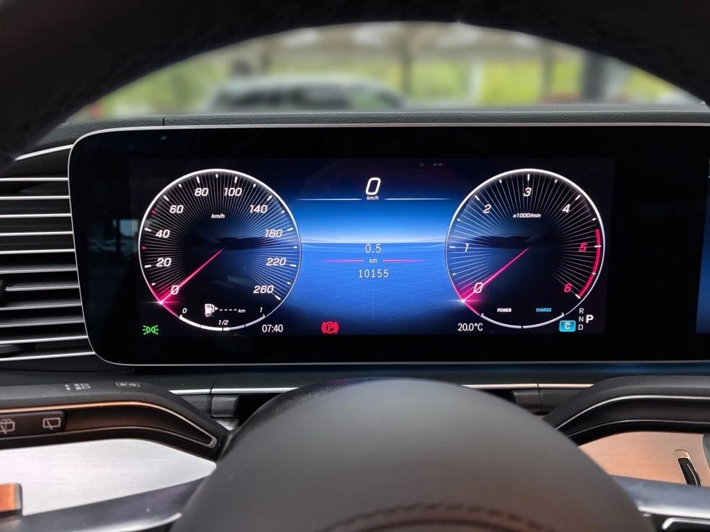 Mercedes-Benz-GLE 450 d-image-6