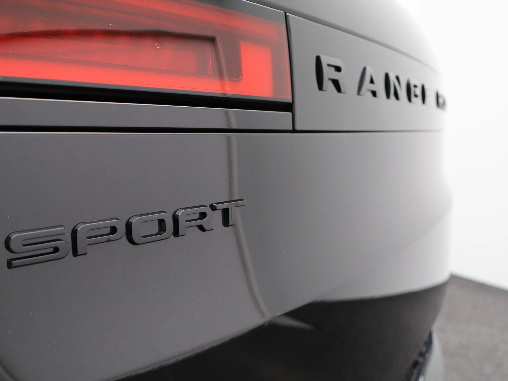 Land Rover Range Rover Sport 3.0 P550e Autobiography Edition PHEV