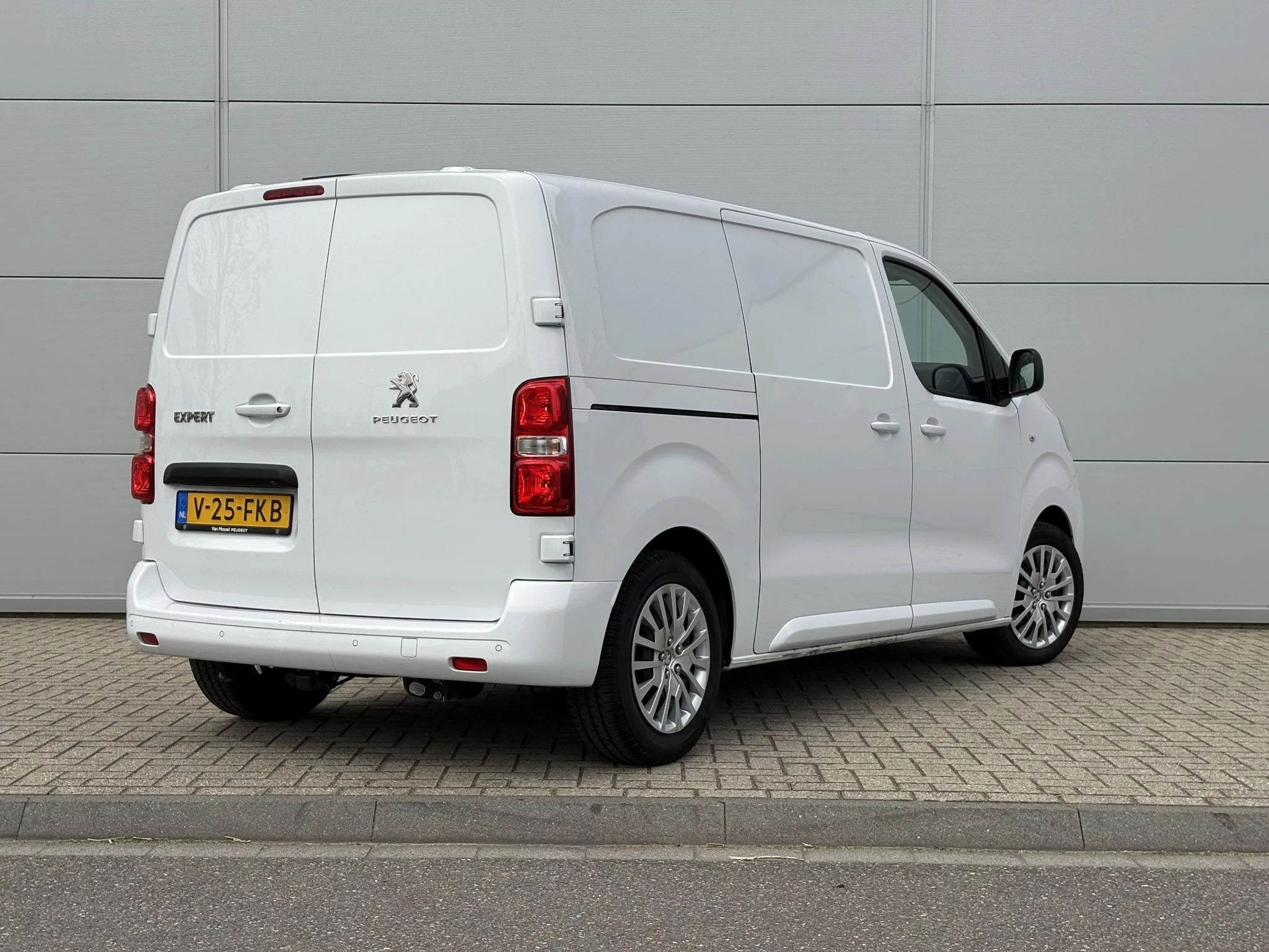 Peugeot-Expert-image-5