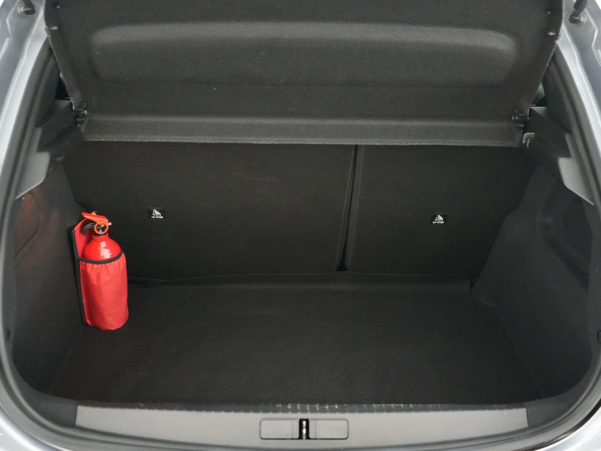 Peugeot-208-image-14