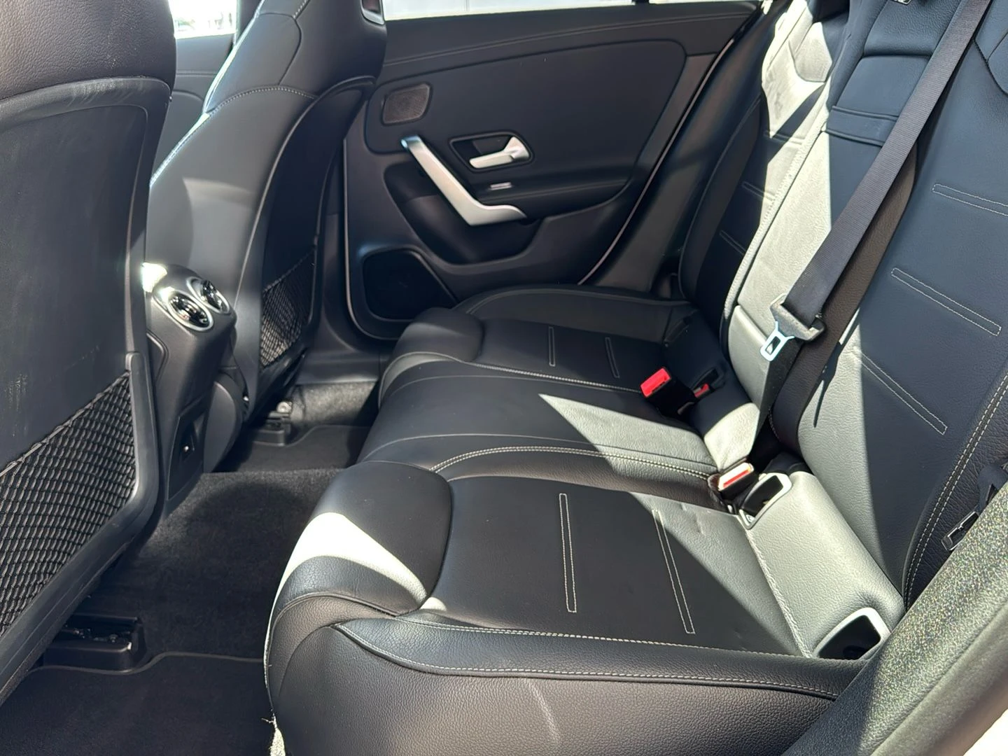 Mercedes-Benz-CLA-image-6