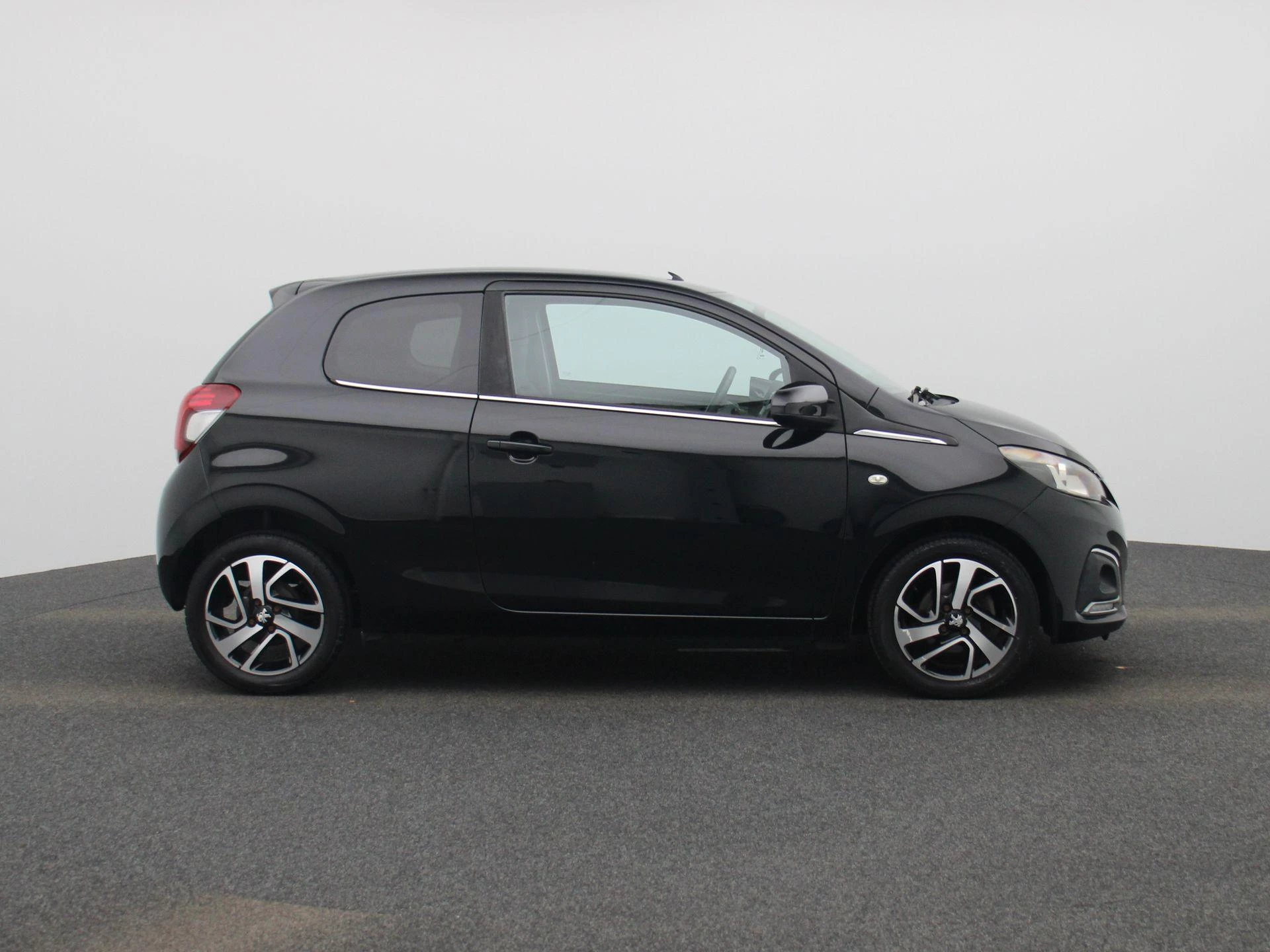 Peugeot 108 1.0 e-VTi Allure