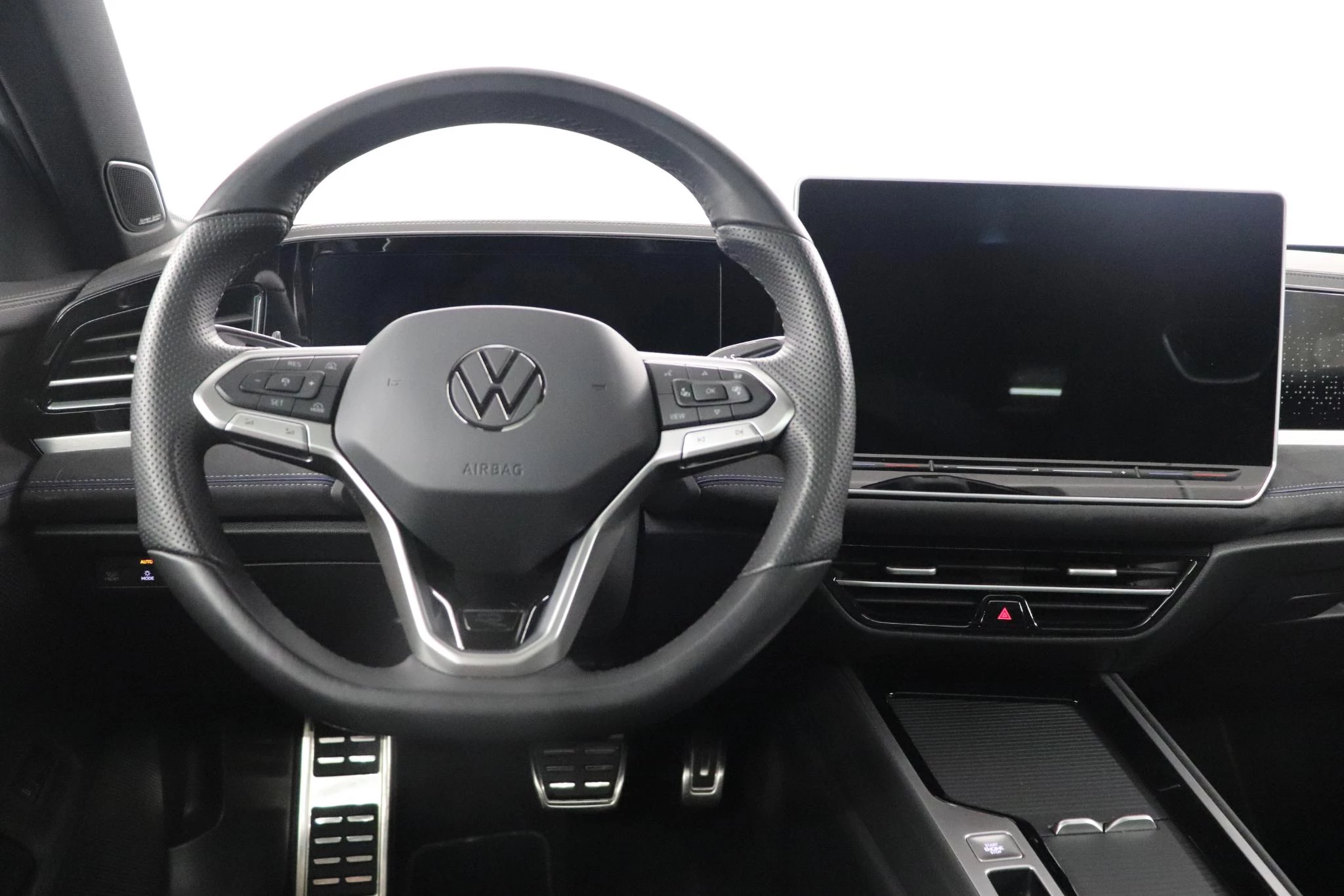 Volkswagen-Passat-image-7