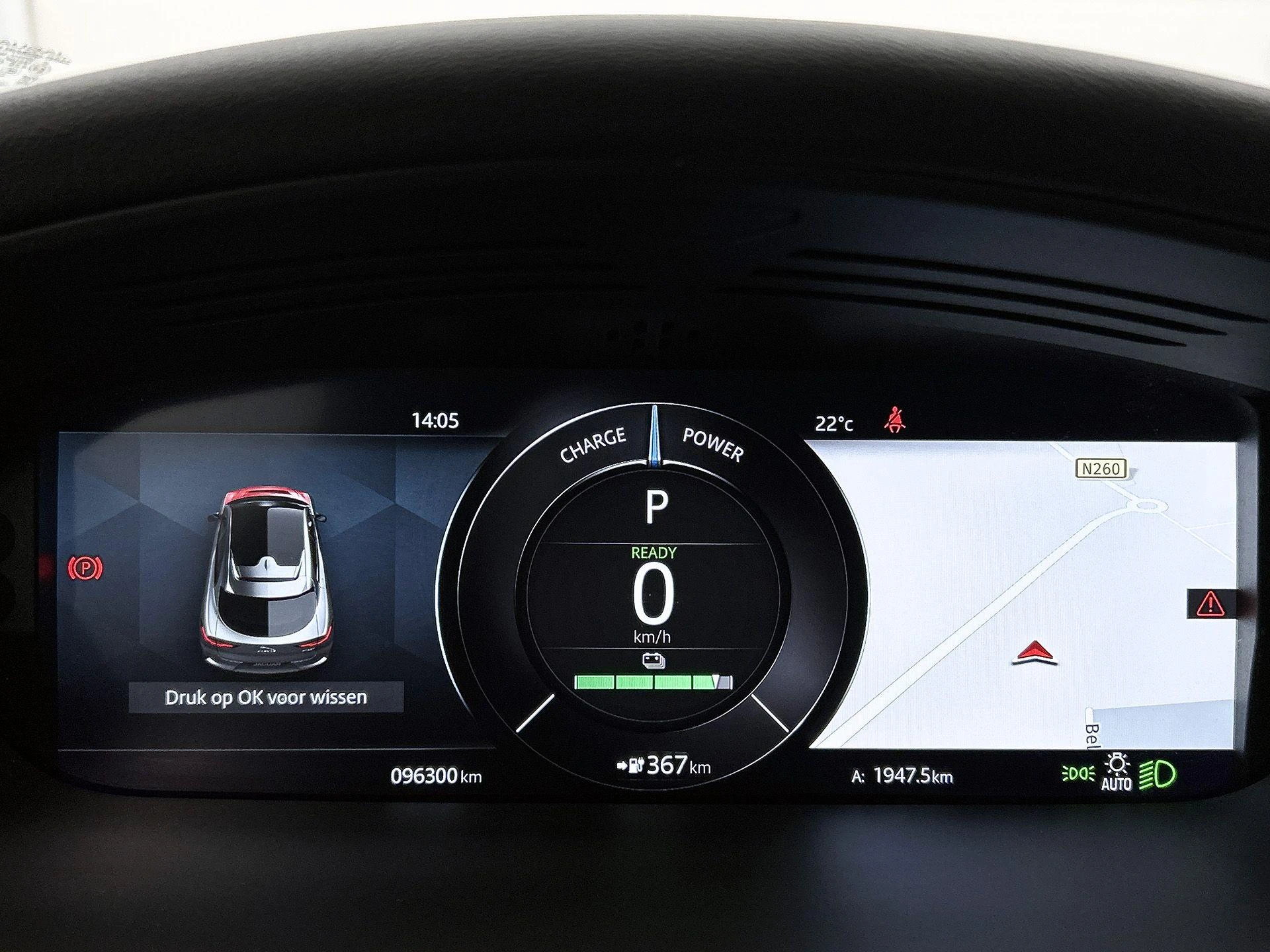 Jaguar-I-PACE-image-18