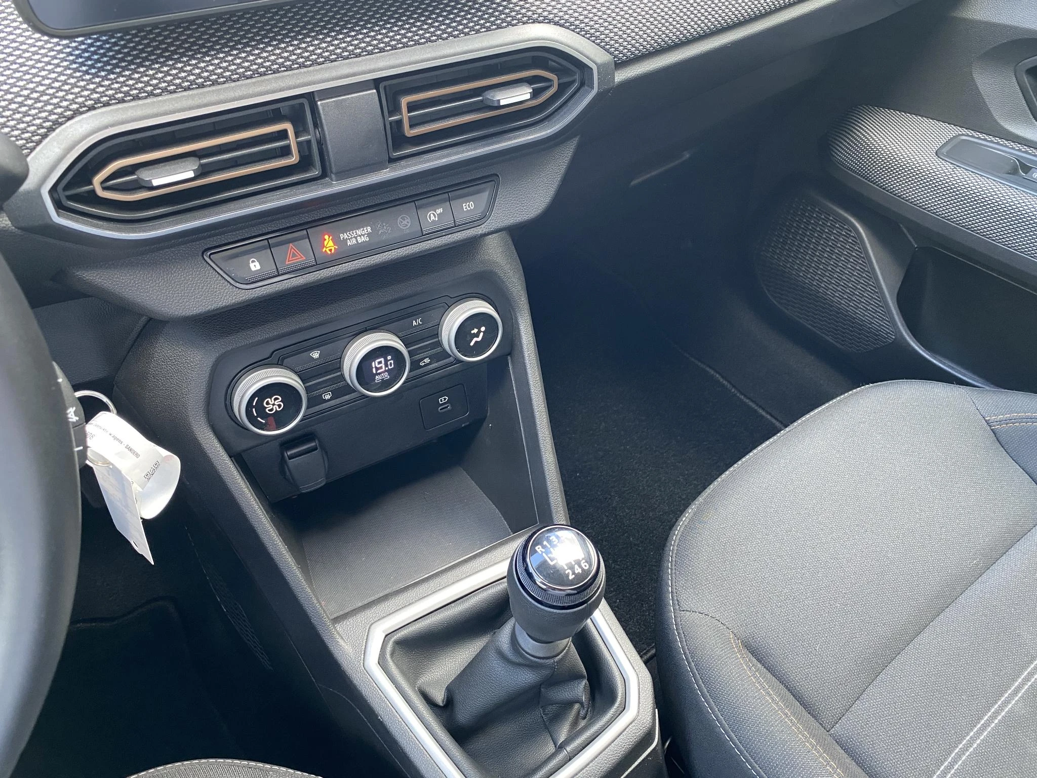 Dacia-Sandero Stepway-image-9