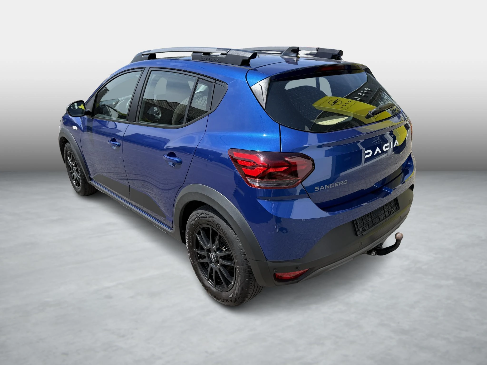 Dacia-Sandero Stepway-image-3