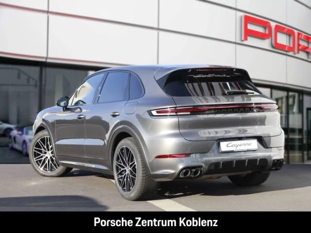 Porsche Cayenne E-Hybrid Black Edition black edition