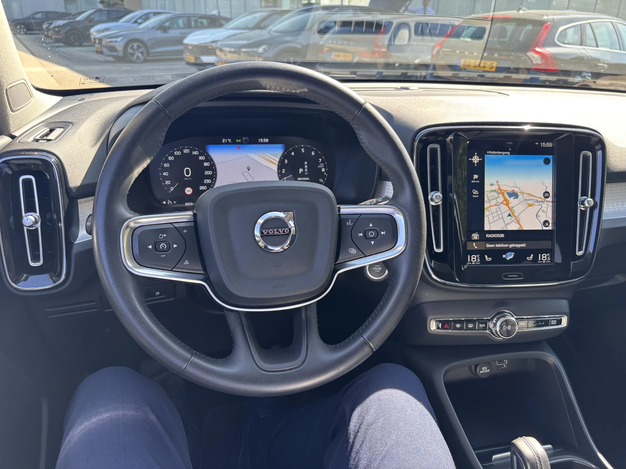 Volvo-XC40-image-18