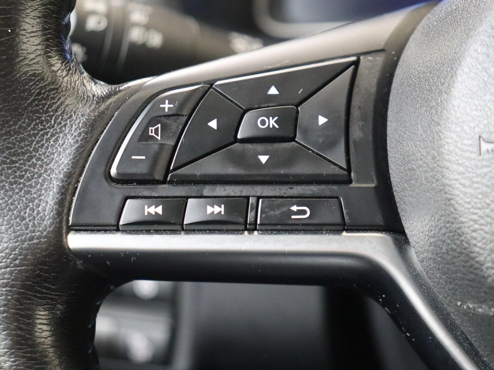 Nissan-Leaf-image-16