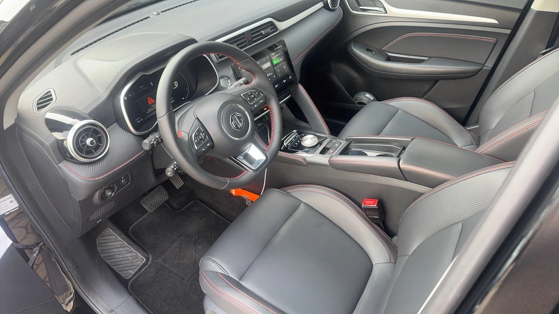 MG ZS EV Long Range Luxury 70 kWh
