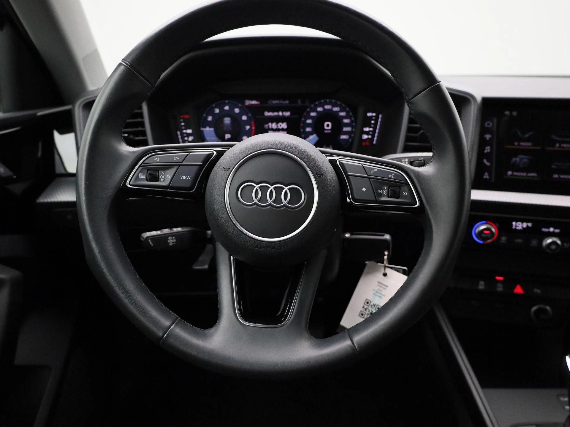 Audi-A1 Sportback-image-6
