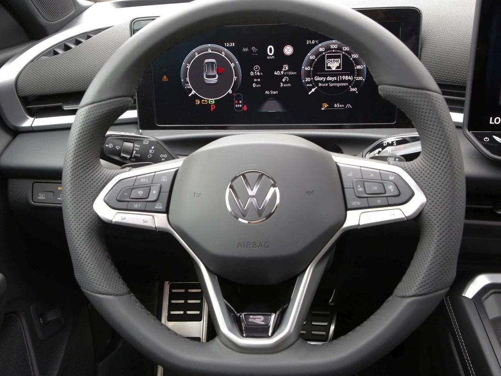 Volkswagen T-Roc 1.5 eTSI DSG R-Line 18"ACC LED AHK DAB VC