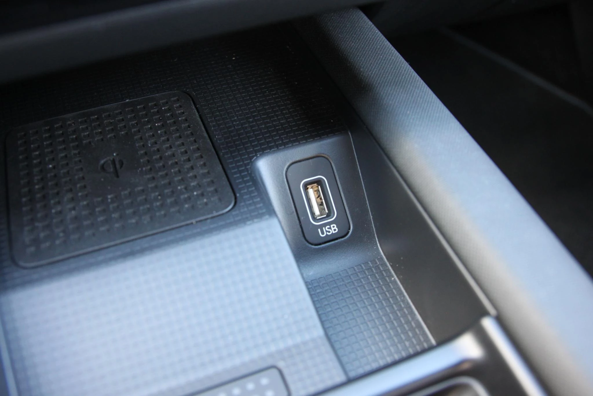 Hyundai IONIQ 6 Core Plus 77kWh