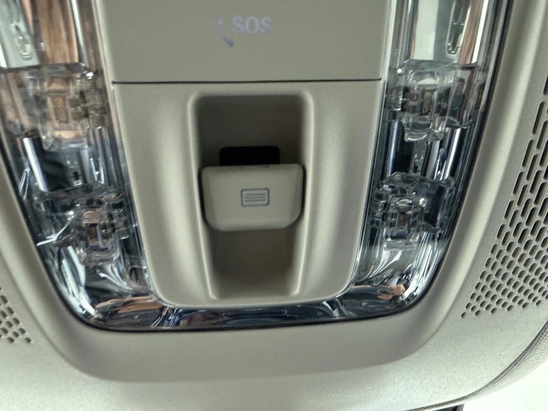 Mercedes-Benz-GLE-image-24