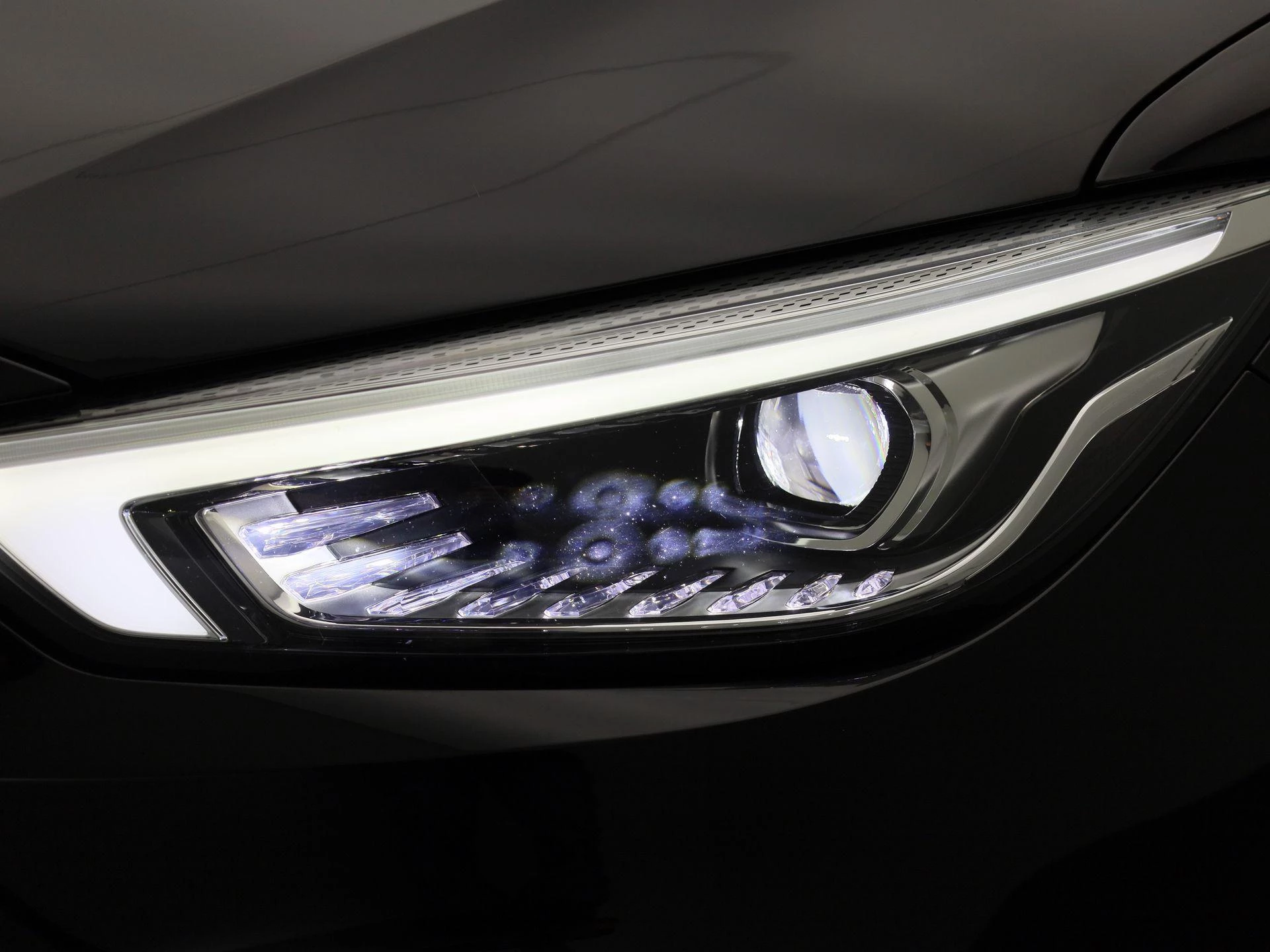 MG ZS EV Long Range Luxury 70 kWh