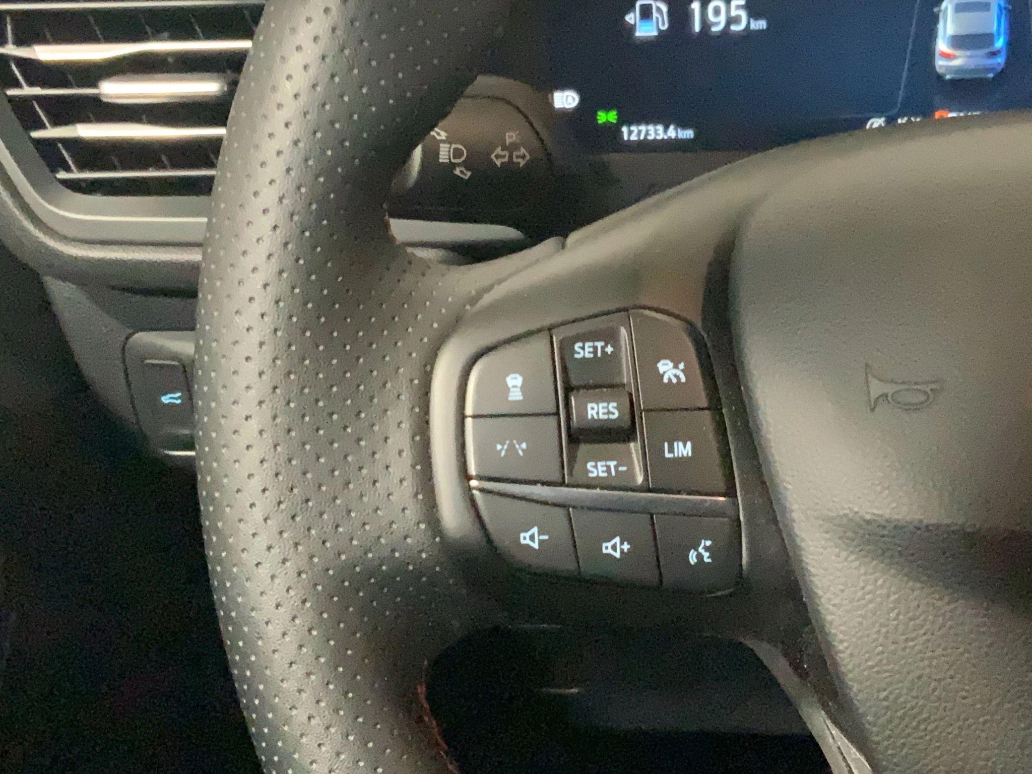 Ford Kuga ST-Line X Aut.*360GRAD*LED-MATRIX*NAVI*GRA*WINTER-PKT.