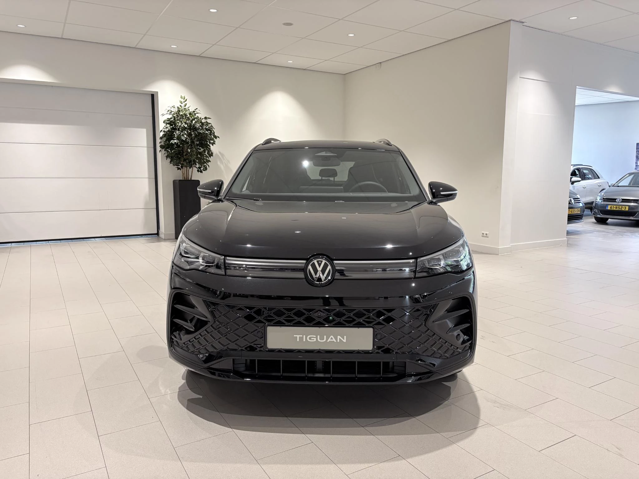 Volkswagen-Tiguan-image-9
