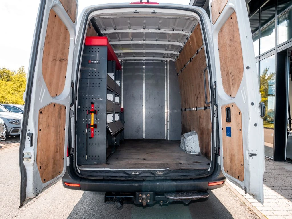 Mercedes-Benz-Sprinter 317-image-15