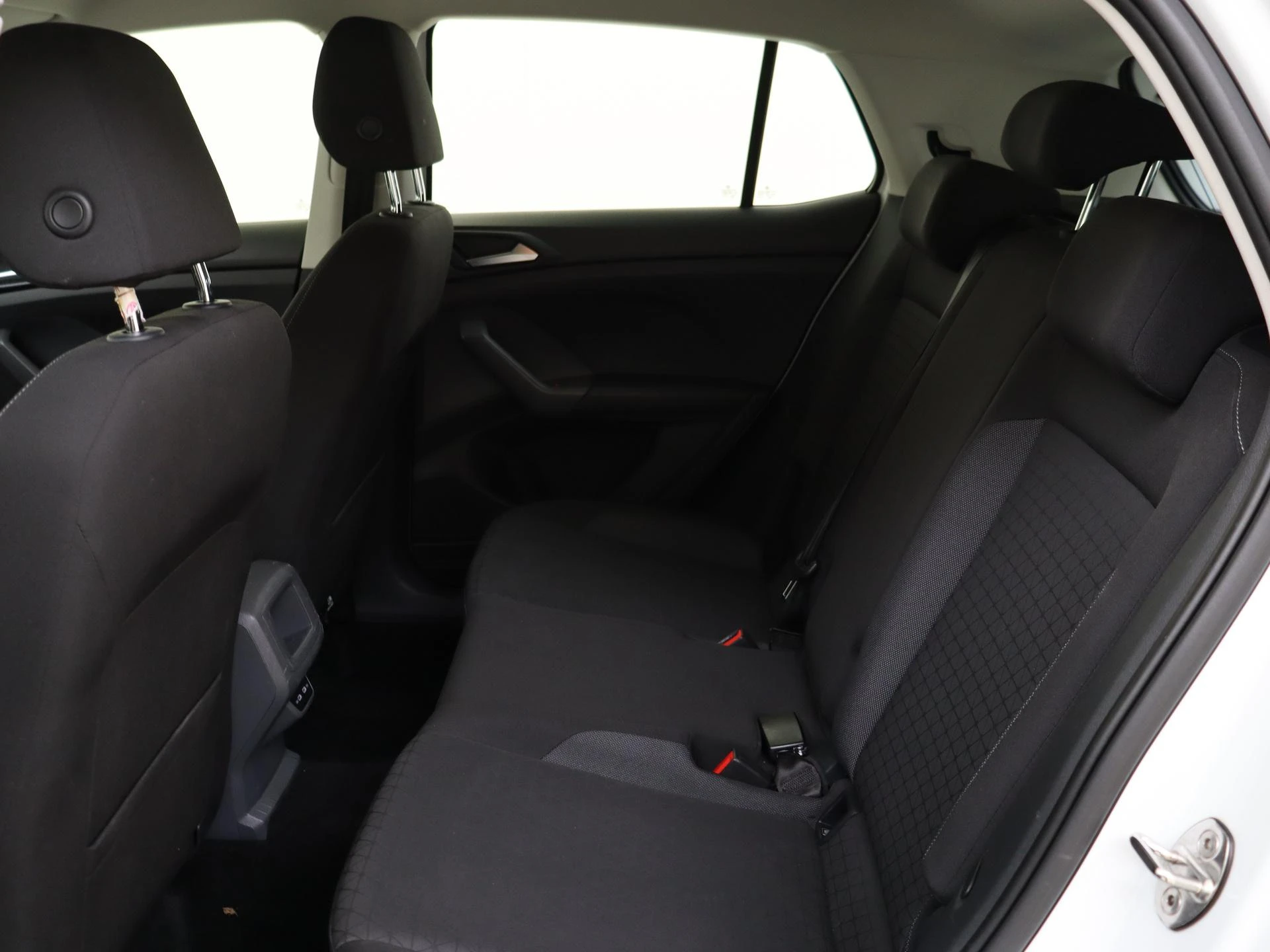 Volkswagen-T-Cross-image-15