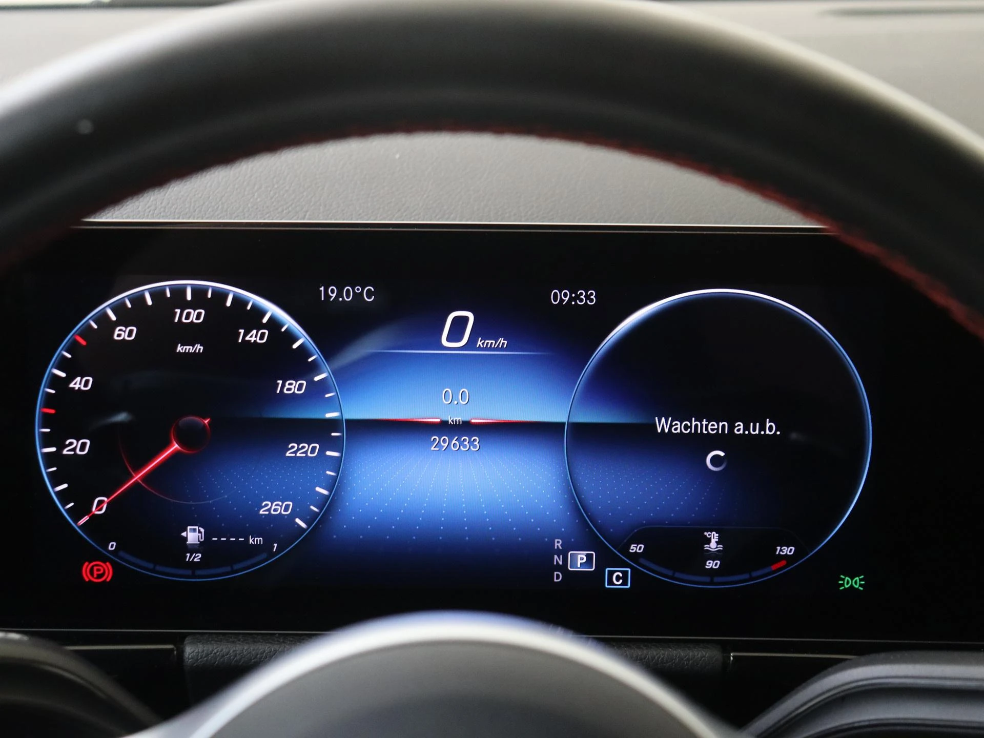Mercedes-Benz-B-Klasse-image-10