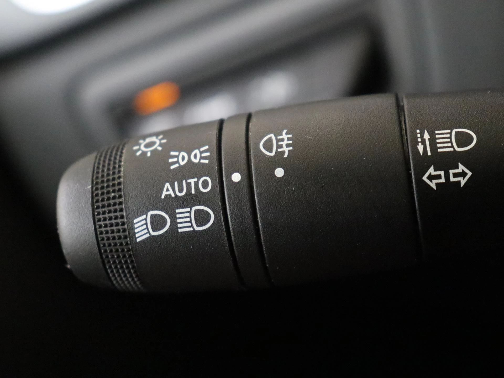 Renault-Captur-image-21