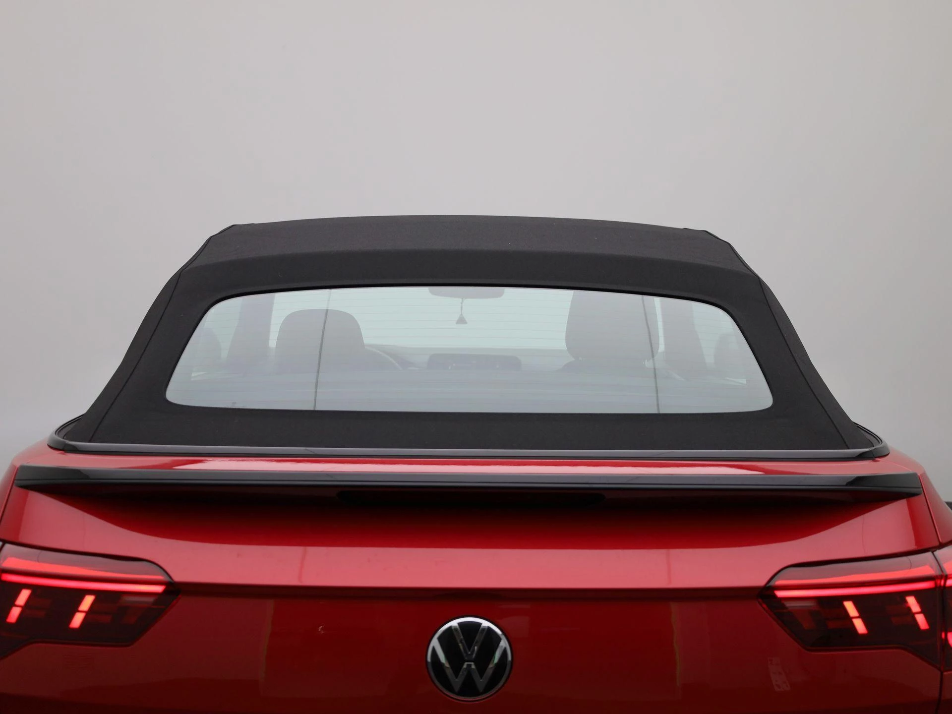 Volkswagen-T-Roc-image-15