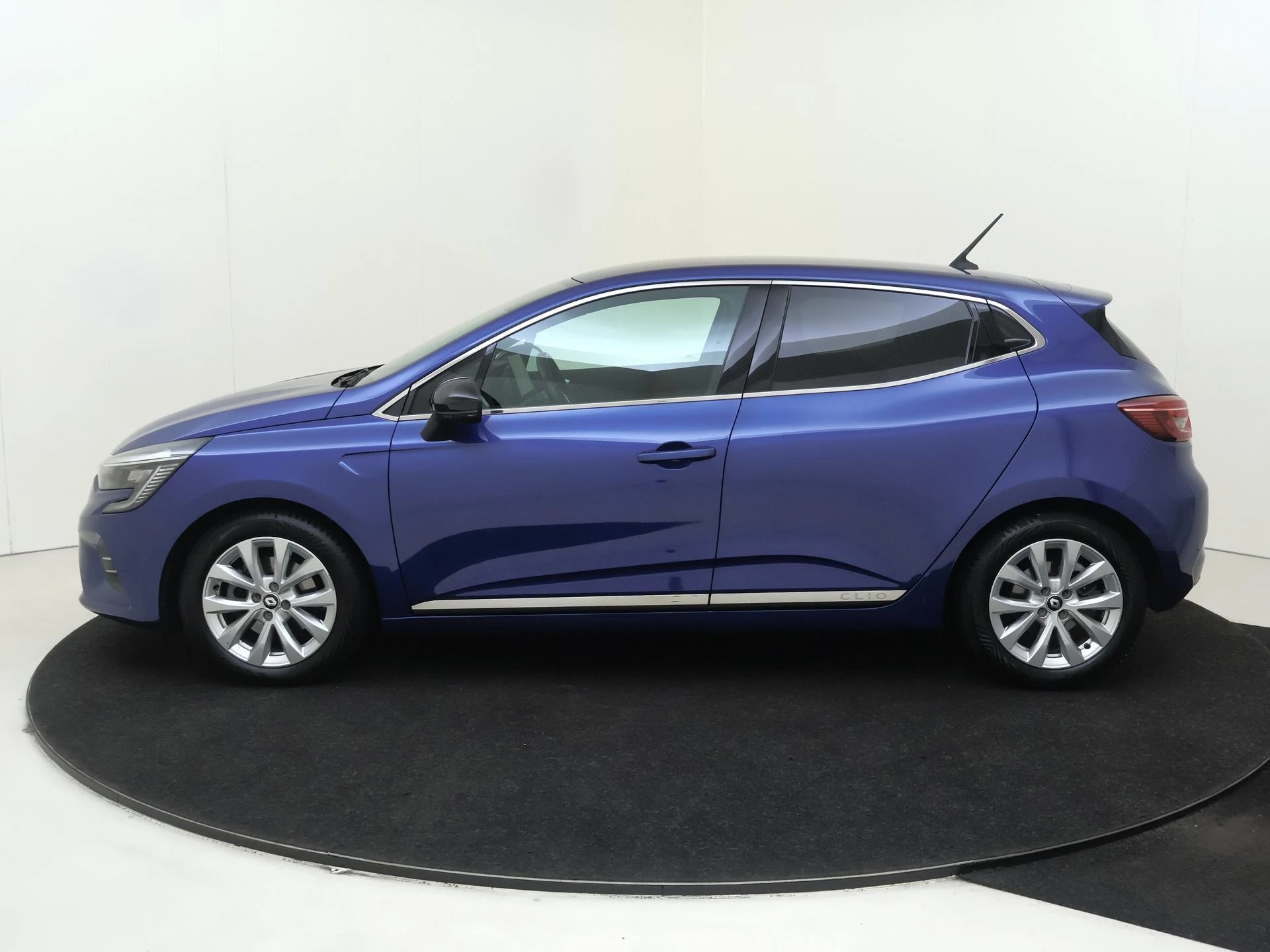 Renault-Clio-image-7