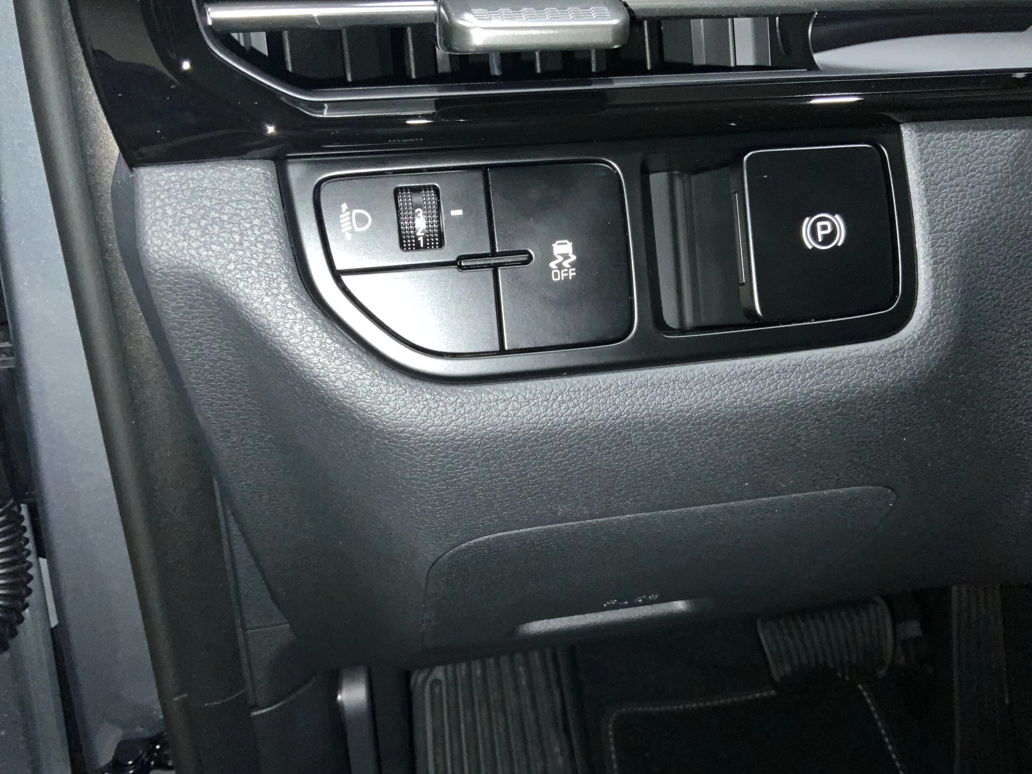 Kia Sportage Vision 1.6 T-GDI DCT Sports Utility Vehicle. NAVI*KLIMA*RFK*KOMF.PKT*SHZ*LRH