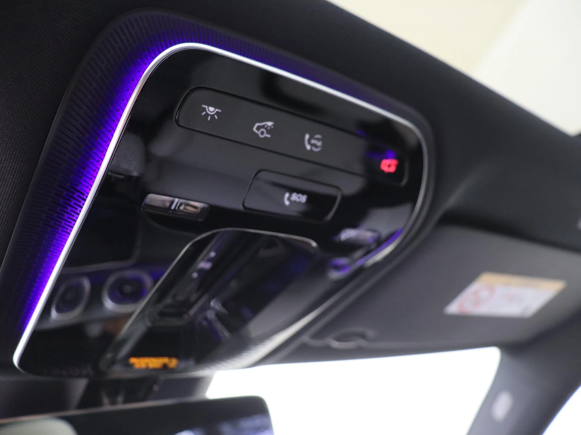 Mercedes-Benz-C-Klasse-image-21