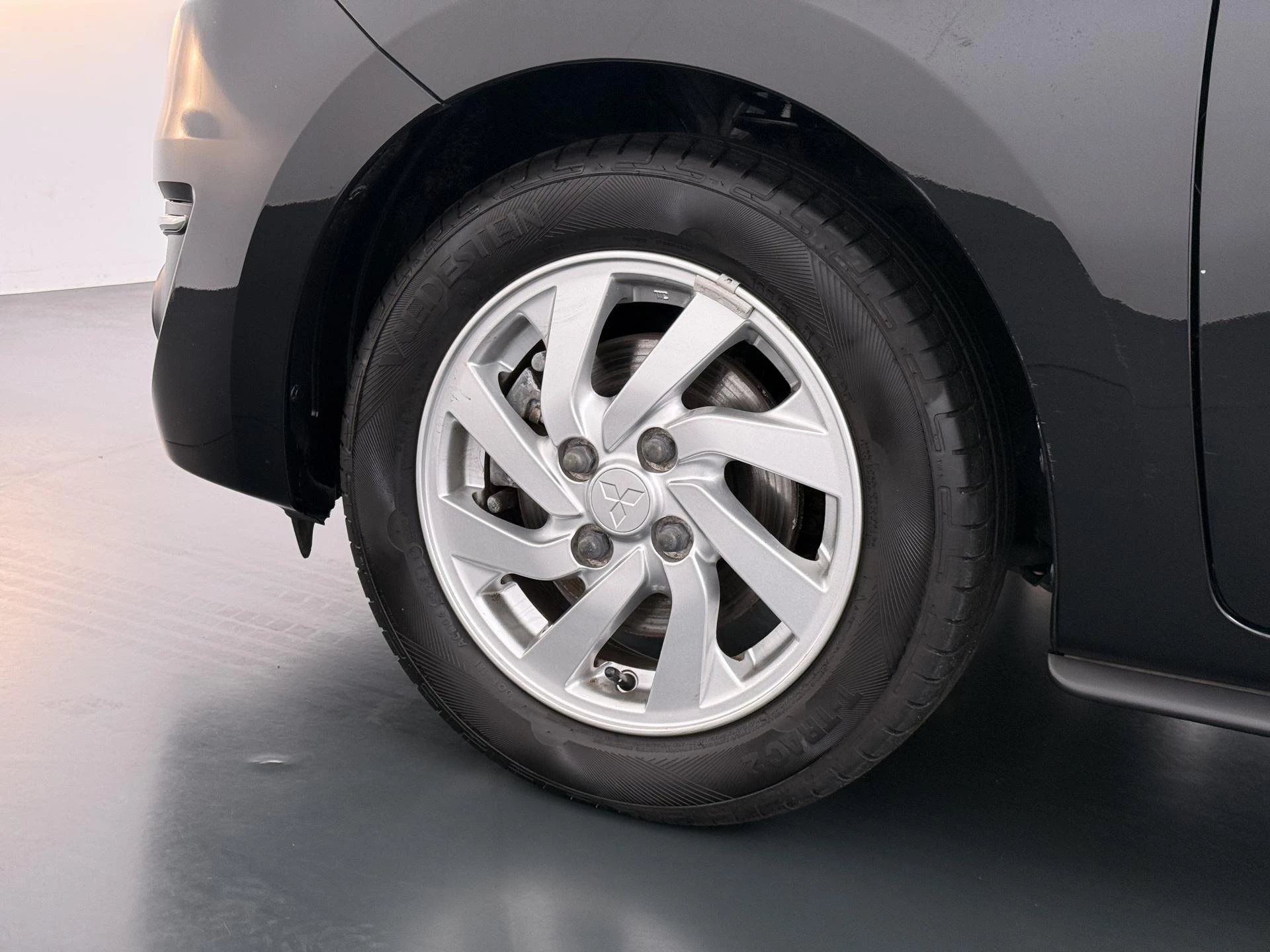 Mitsubishi-Space Star-image-5