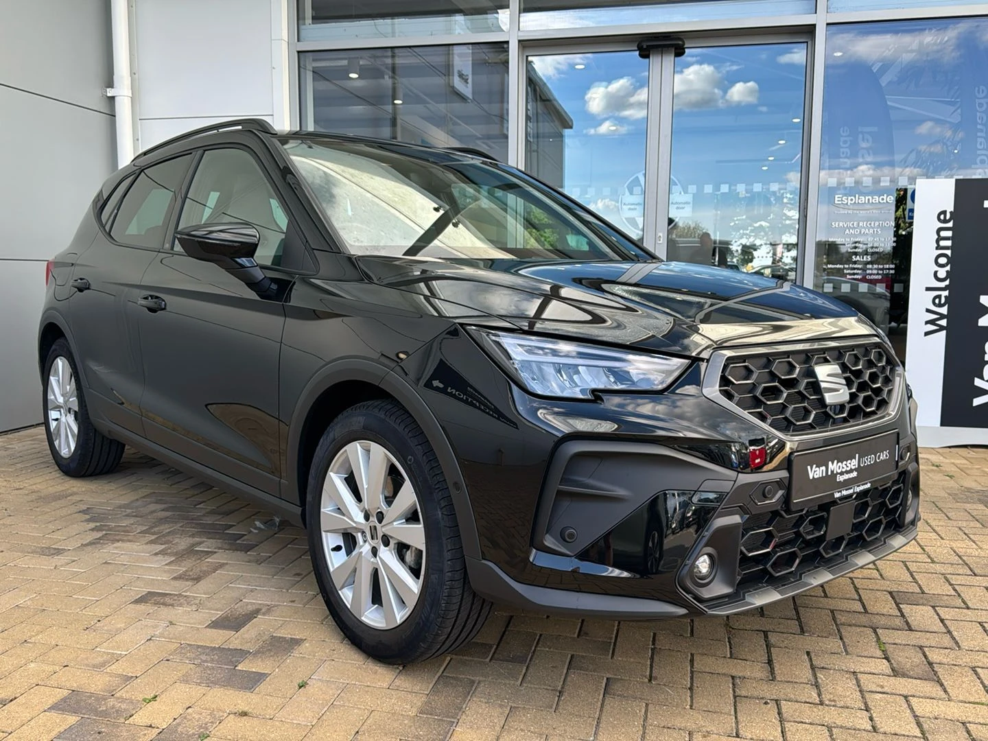 SEAT-Arona-image-17