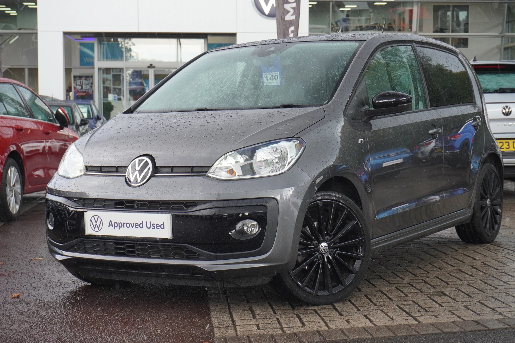 Volkswagen-up!-image-30