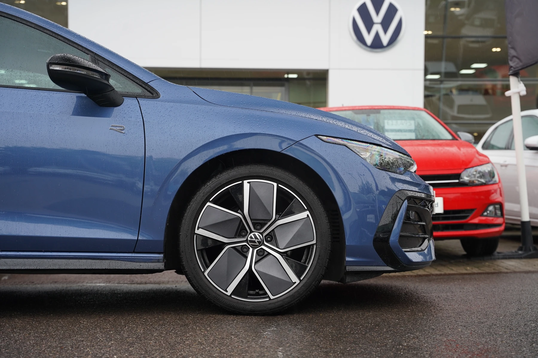 Volkswagen-Golf-image-18