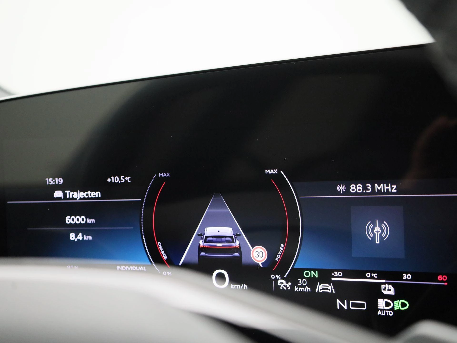 Audi-Q6 e-tron-image-23