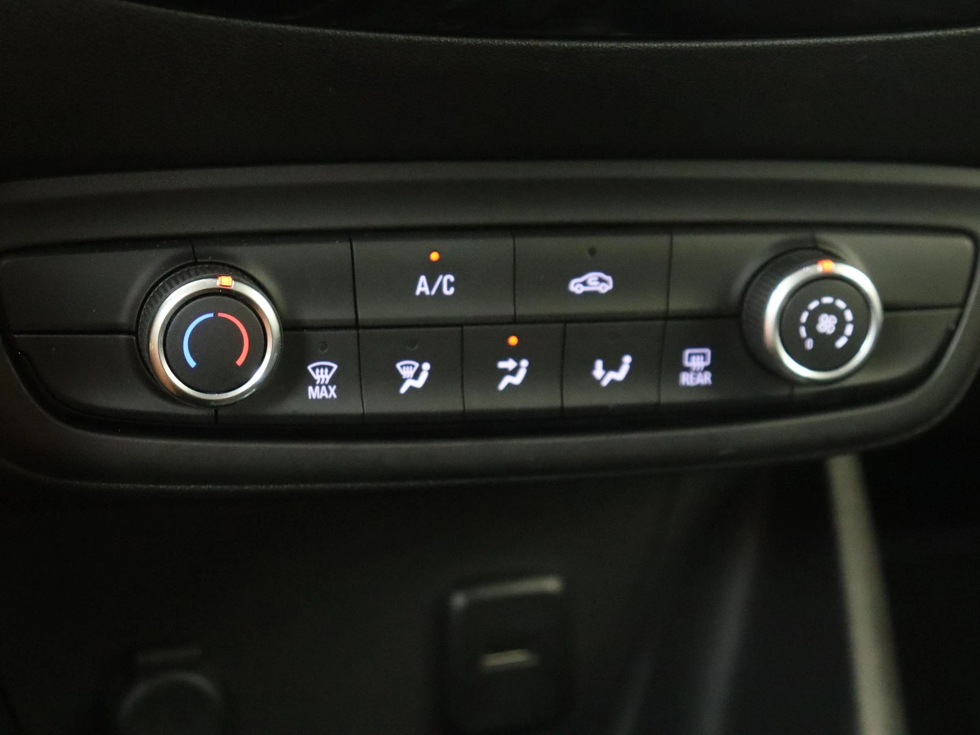 Opel-Crossland X-image-17