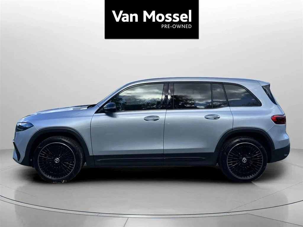 Mercedes-Benz-EQB-image-7