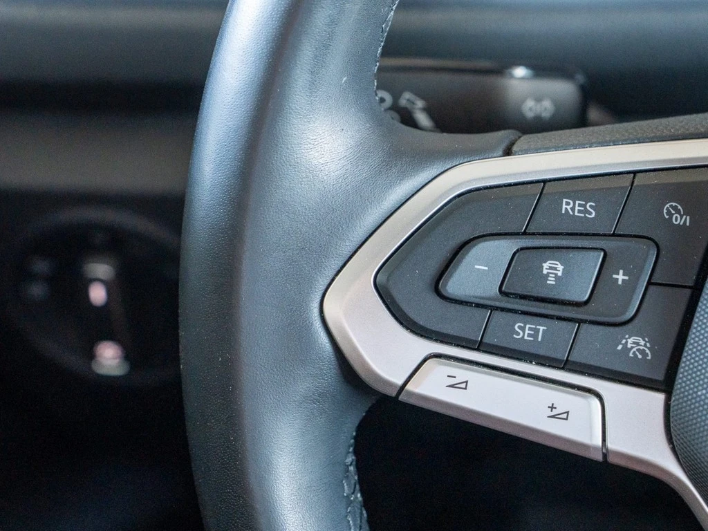 Volkswagen-T-Roc-image-15
