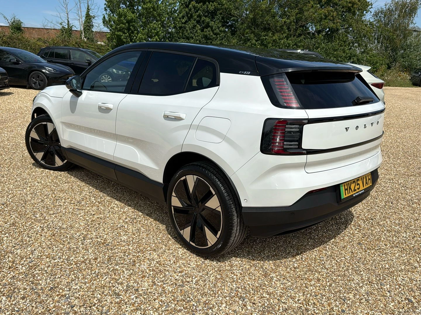 Volvo-EX30-image-2